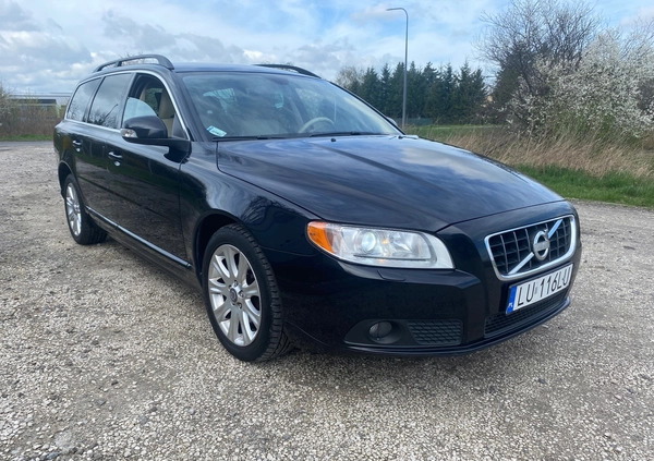 Volvo V70 cena 28900 przebieg: 248000, rok produkcji 2010 z Lublin małe 254